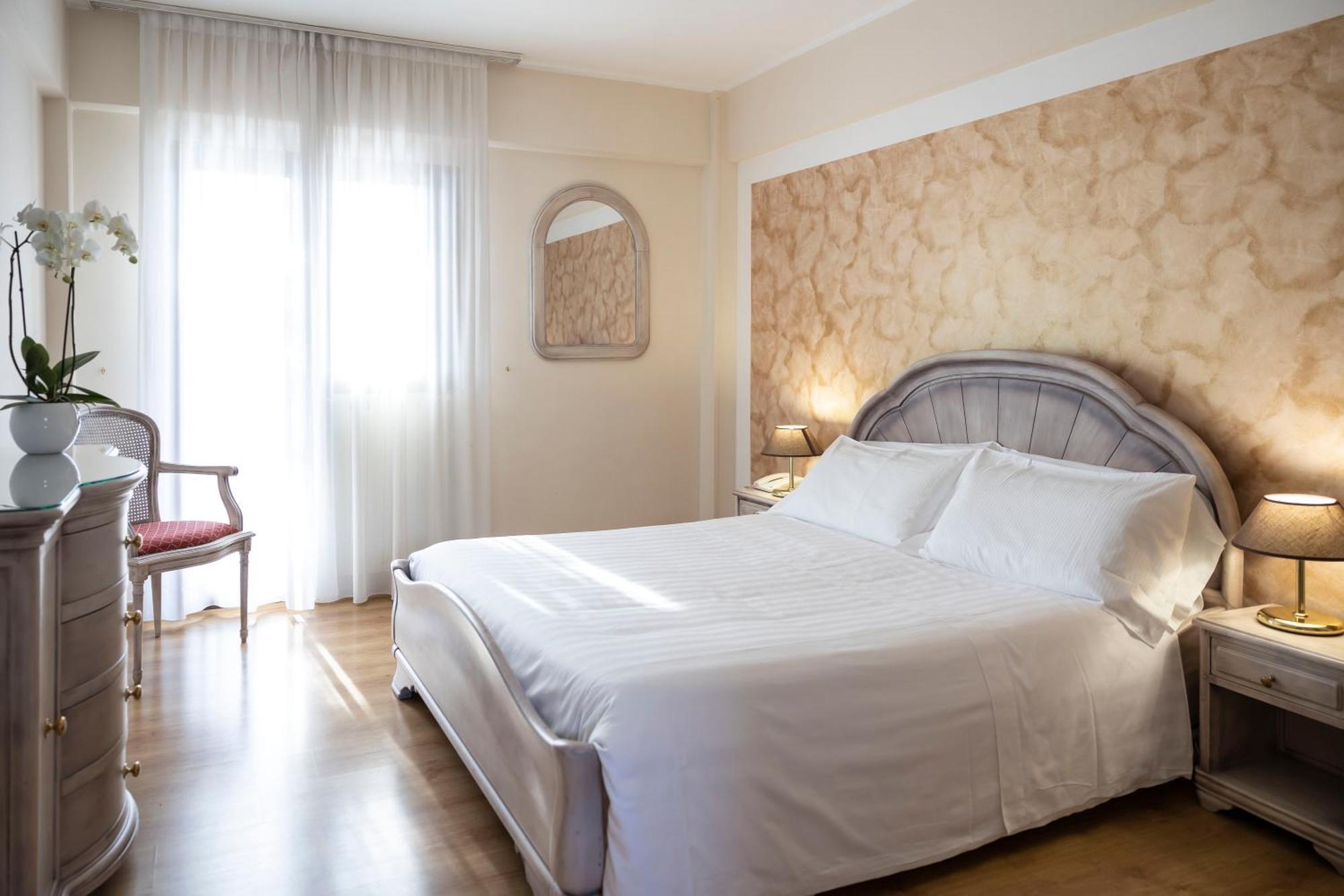 Grand Hotel Del Parco Pescasseroli Pokoj fotografie