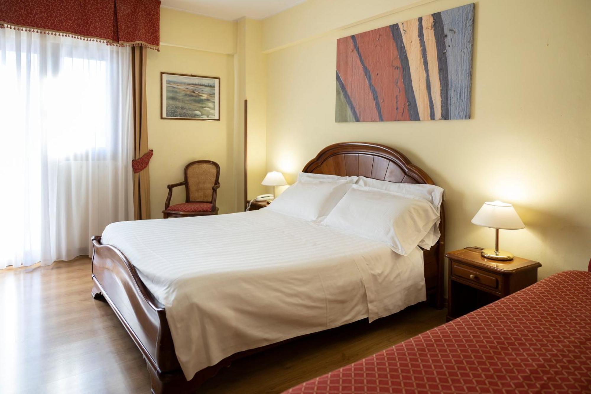 Grand Hotel Del Parco Pescasseroli Pokoj fotografie